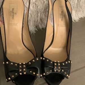 VALENTINO GARAVANI Calfskin Rockstud Platform Heels  Size 40 Ladies -NEW